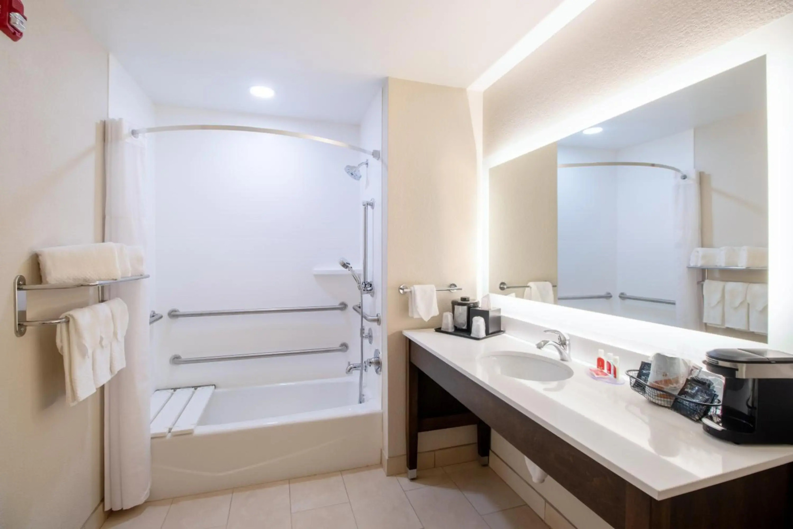 Econo Lodge Inn & Suites Foley - North Gulf Shores