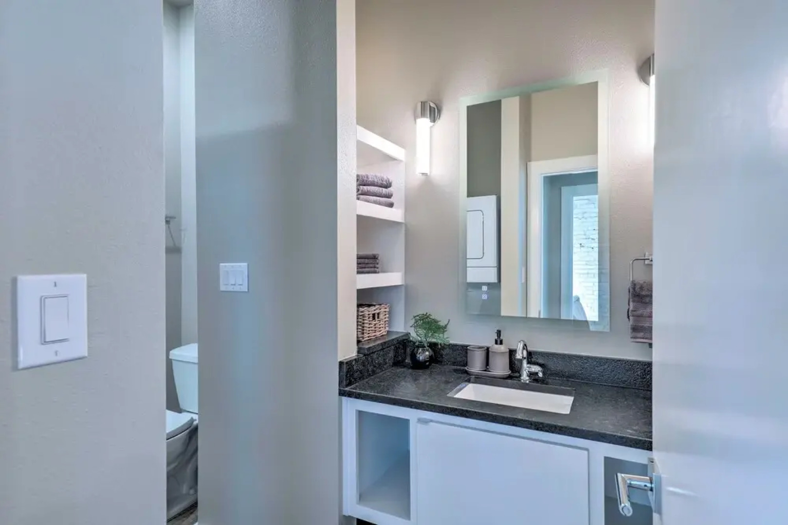 Bright San Marcos Apartment w/ Ideal Location