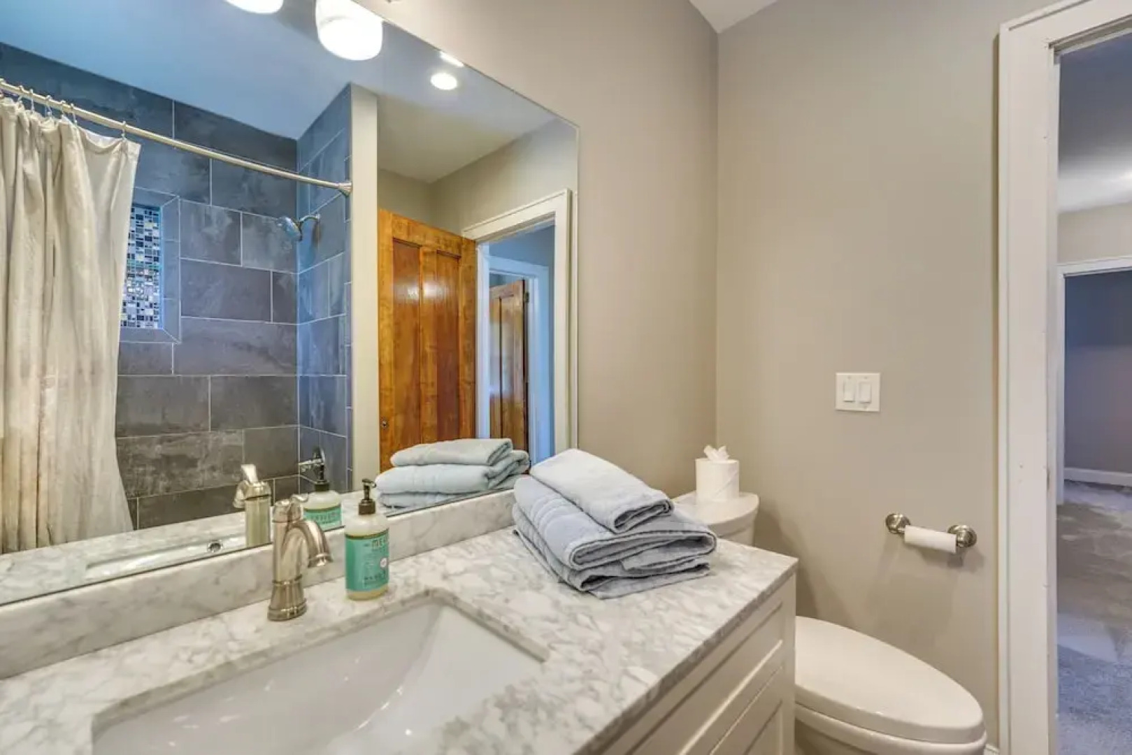 Riverfront St Clair Home - Walk to Downtown!