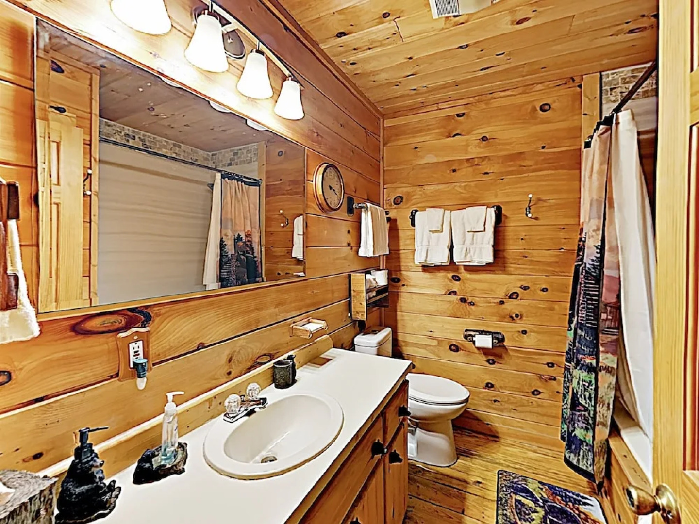New Listing! Mountain Laurel Lodge W/ Hot Tub 5 Bedroom Home