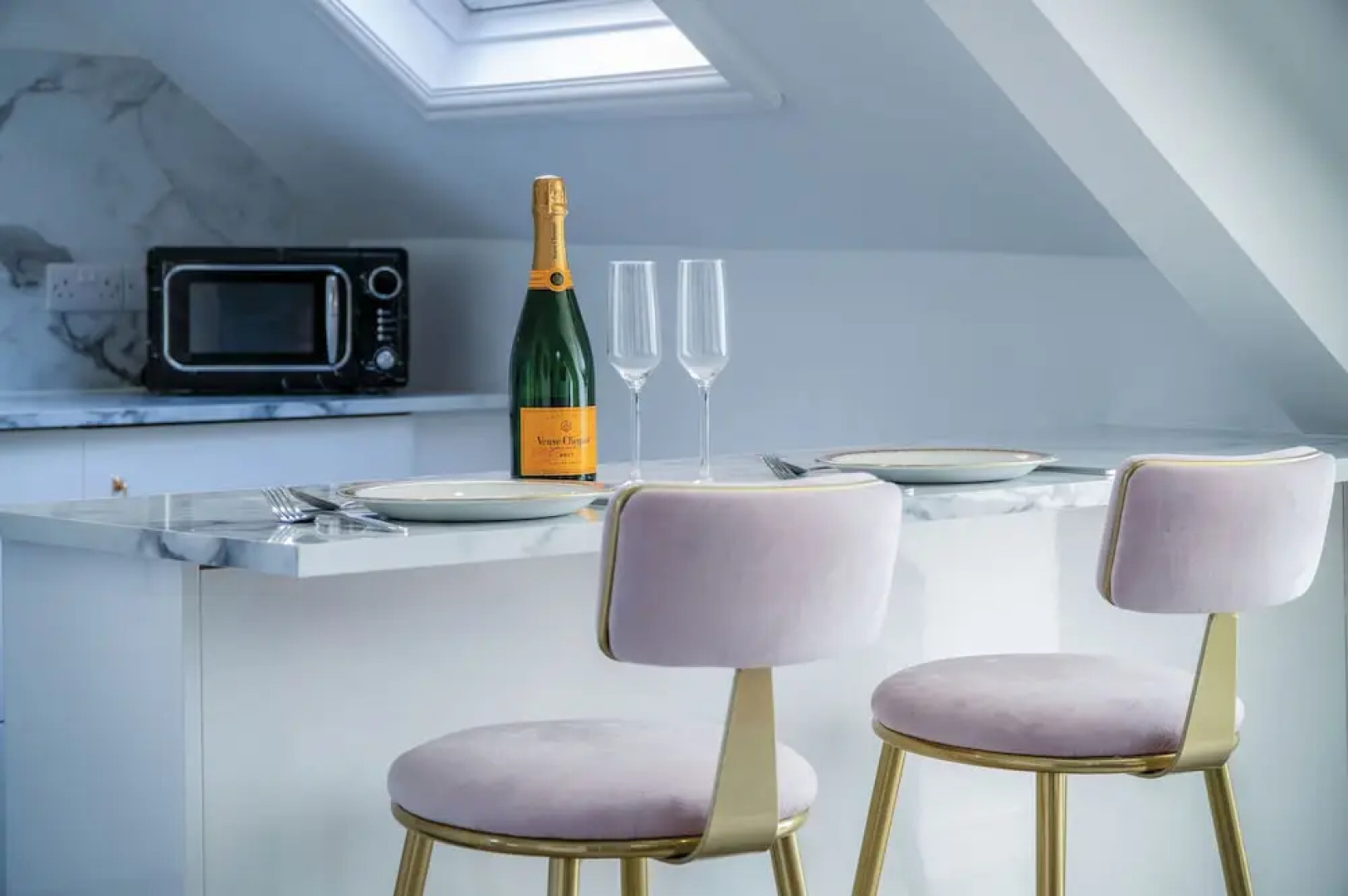 The Penthouse - Luxury 1 Bed - Panorama - Tenby