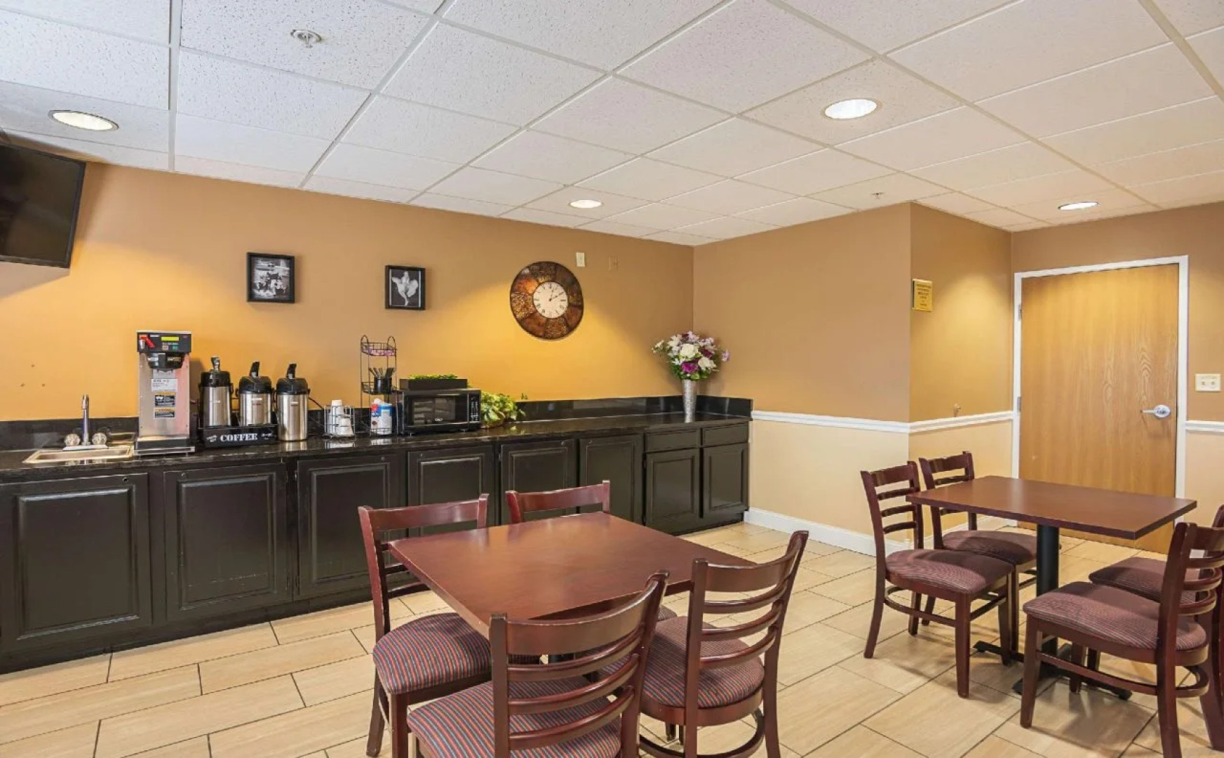 Rodeway Inn Colorado Springs