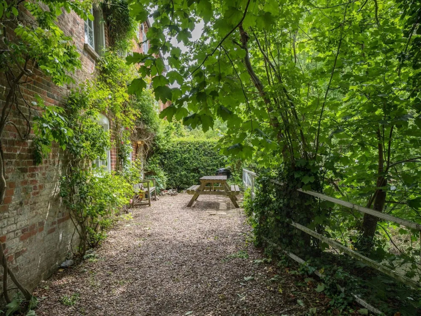 Rustic holiday home in Reepham with Garden