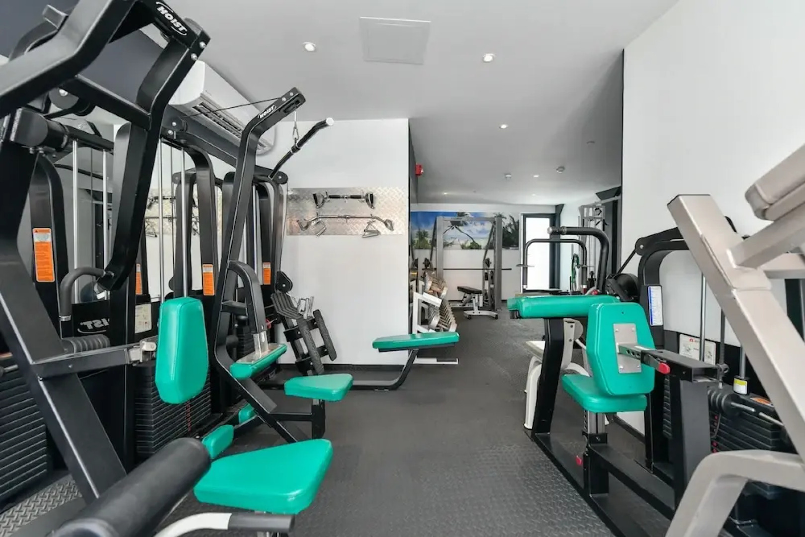 Gray Door Apartments - Adults Only