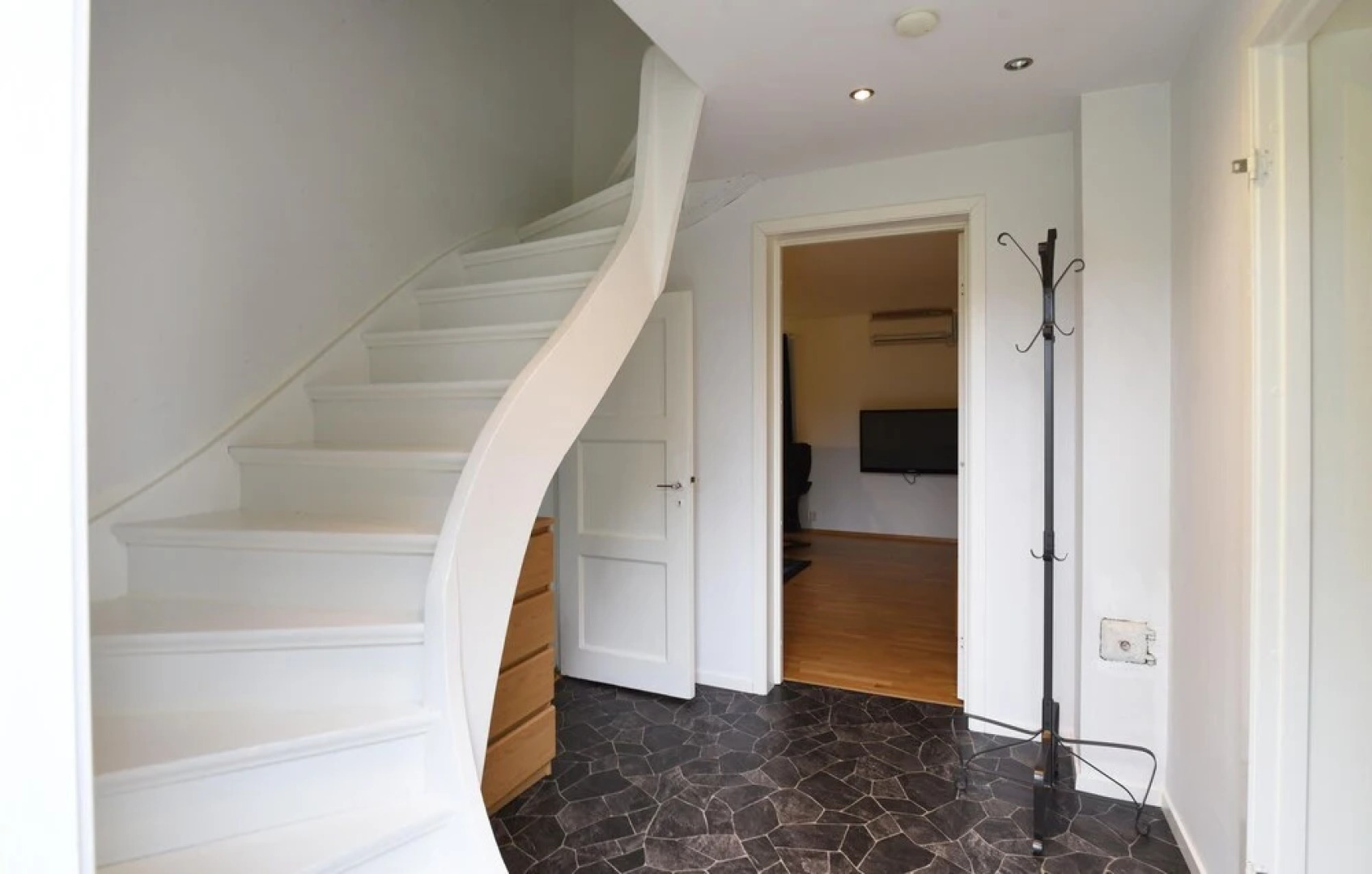 Stunning Home in Ed With 2 Bedrooms and Wifi