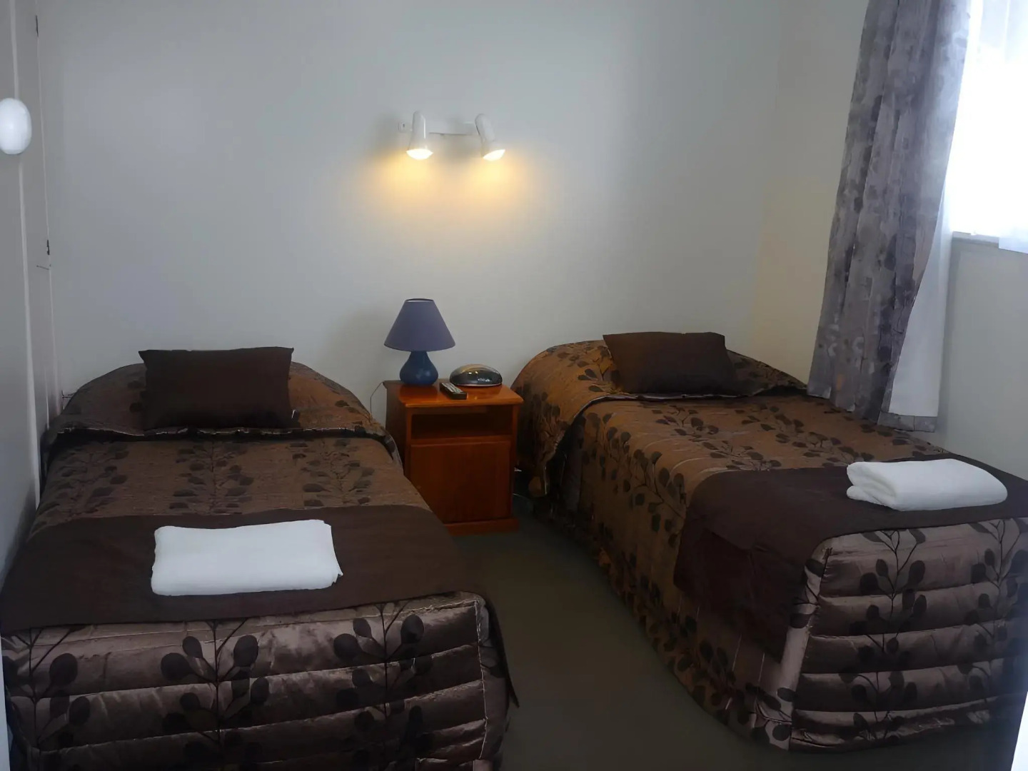 Sundowner Spanish Lady Motel