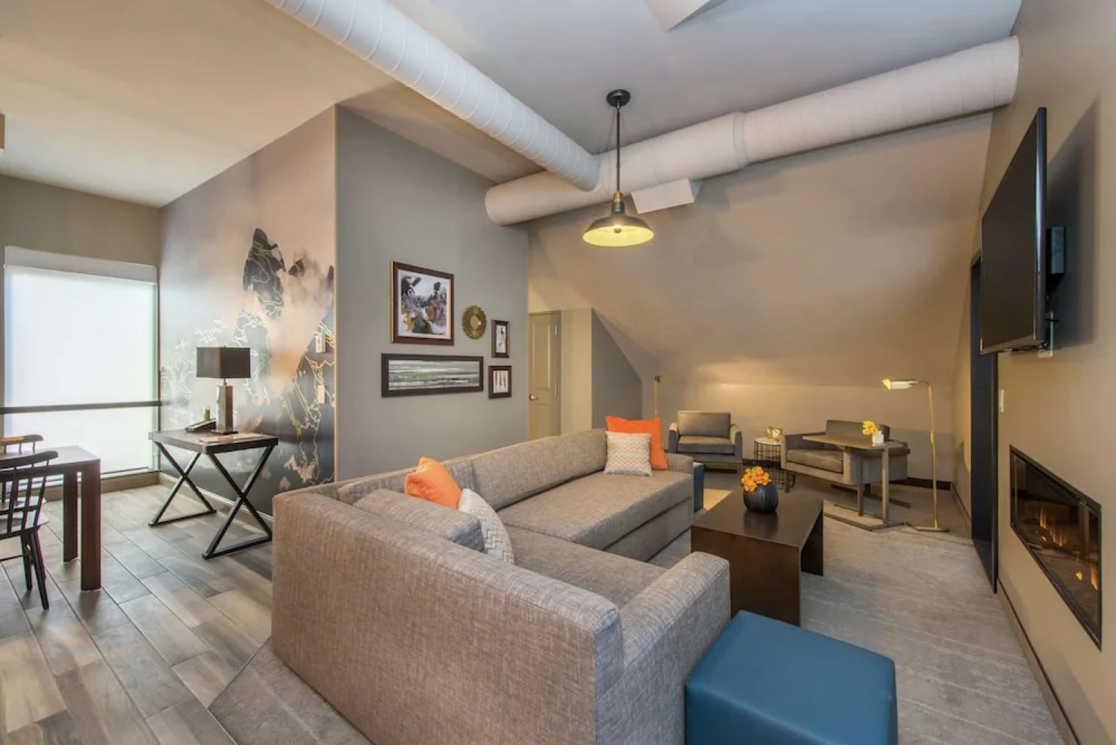 Hotel Saranac, Curio Collection by Hilton