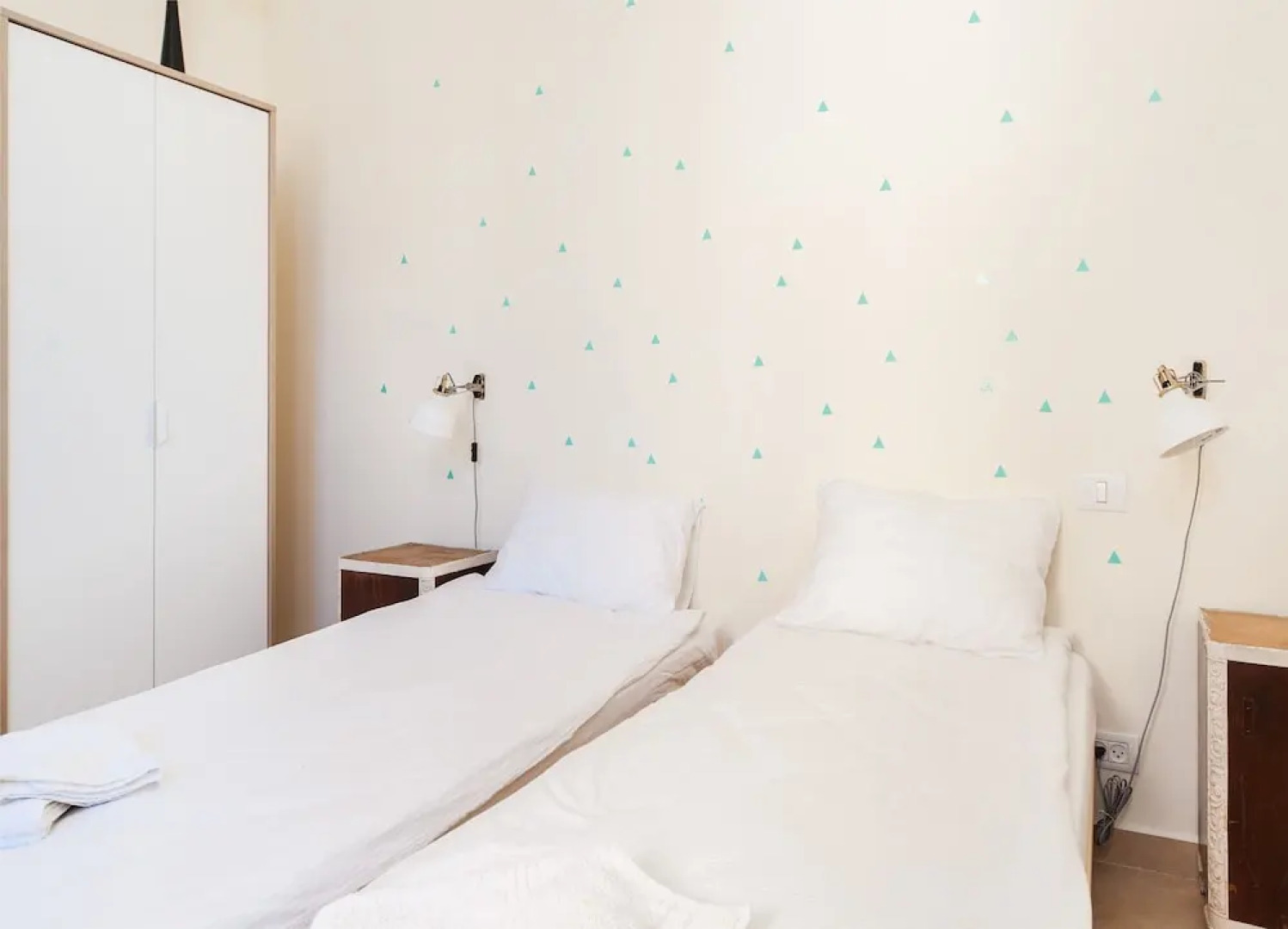 Sea N' Rent - Shimon HaTzadik 6/2