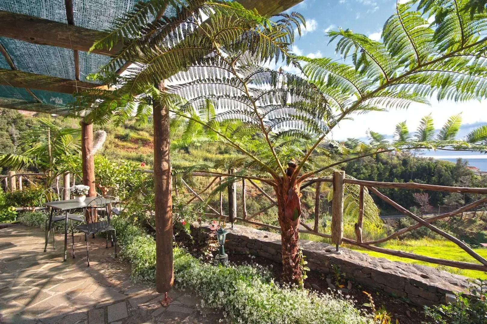 Cantinho Das Faias by HR Madeira