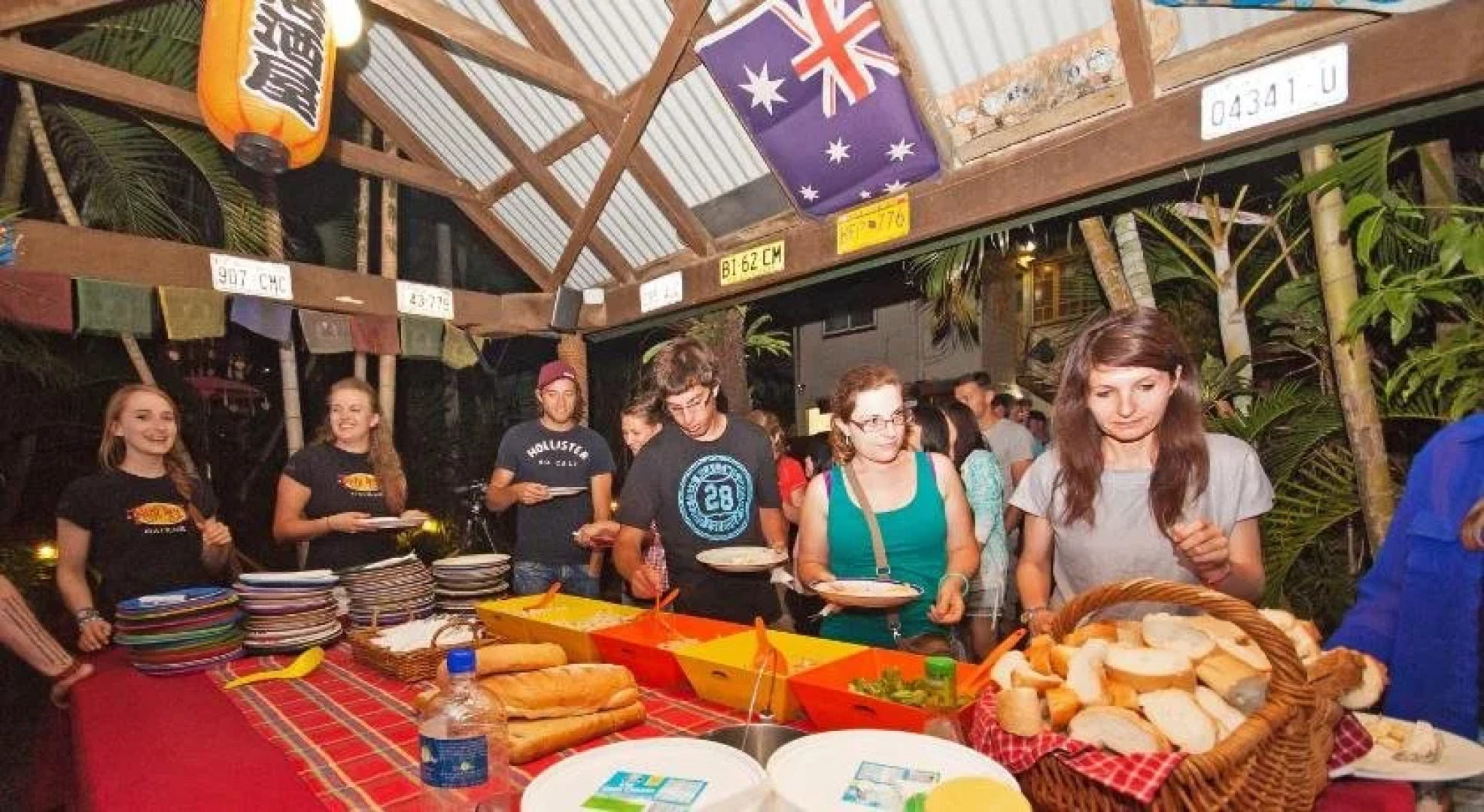 Tropic Days Backpackers