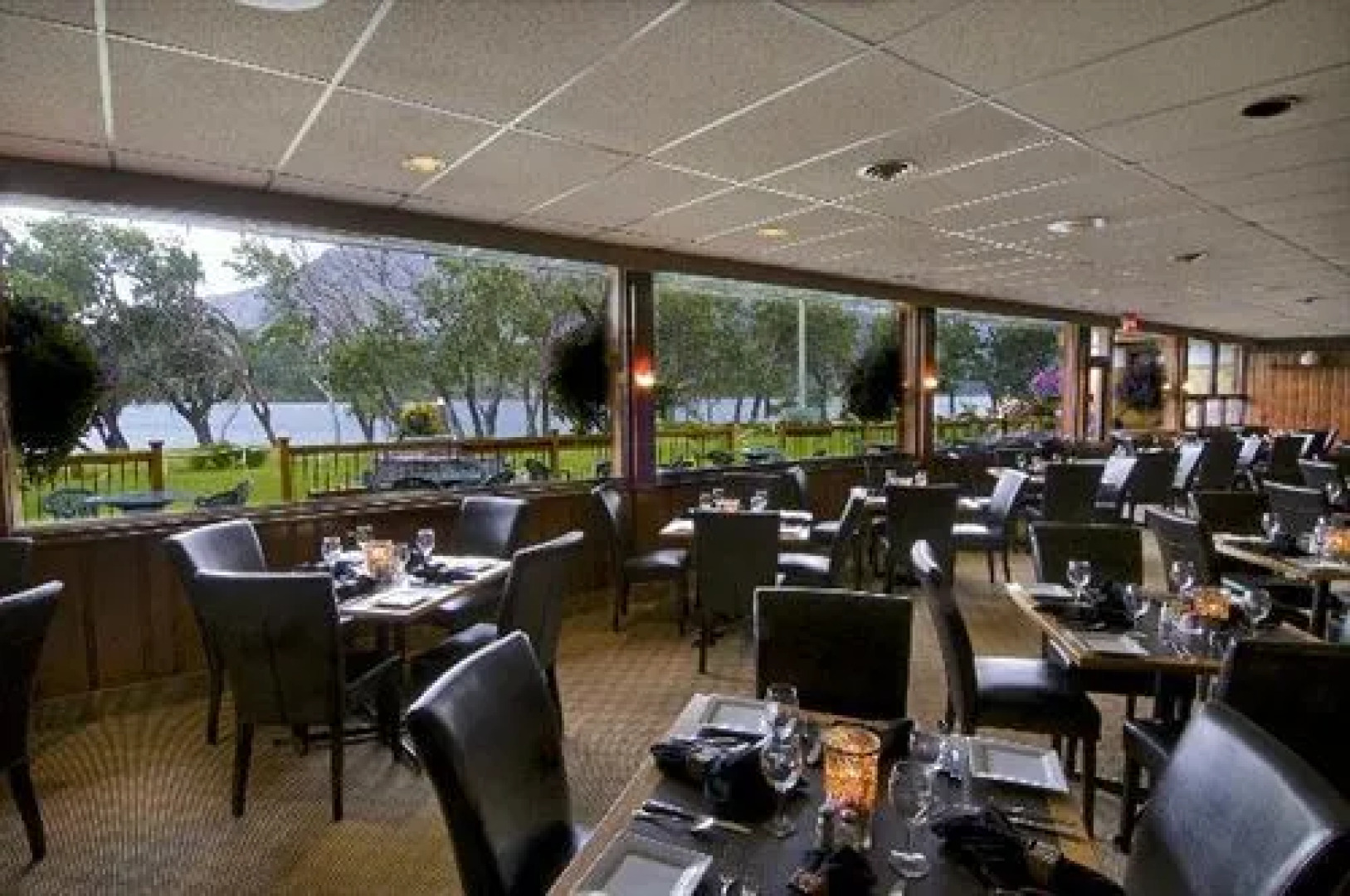 Waterton Glacier Suites