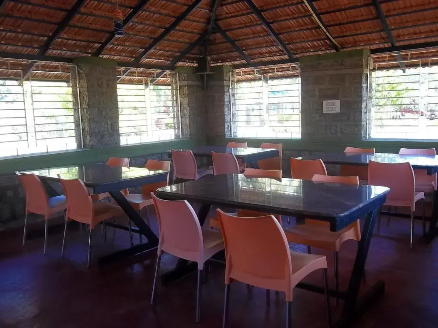 Stay Simple Riverdale Hotel