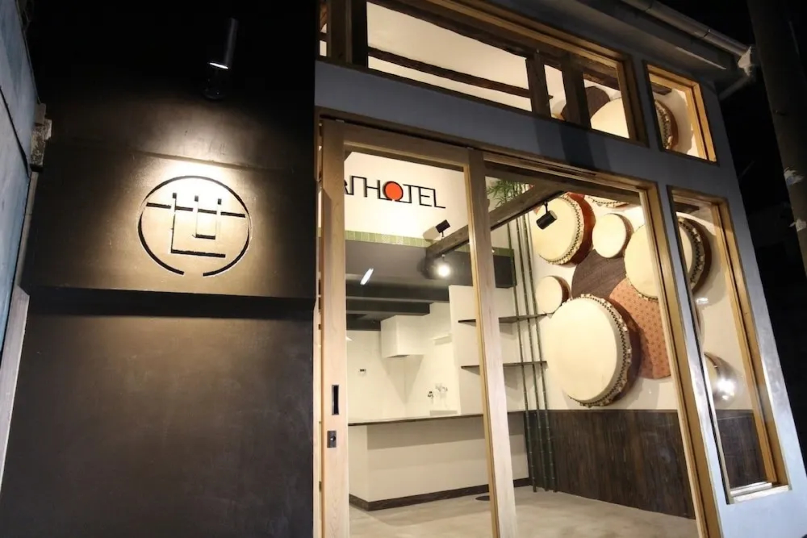 SEKAI HOTEL Mangetsu