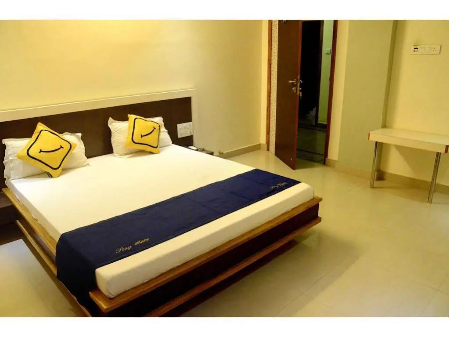 Vista Rooms at Urmul Nagar