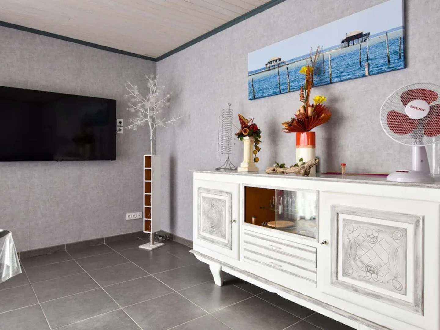 Charming Holiday Home in La Teste-de-buch With Swimming Pool