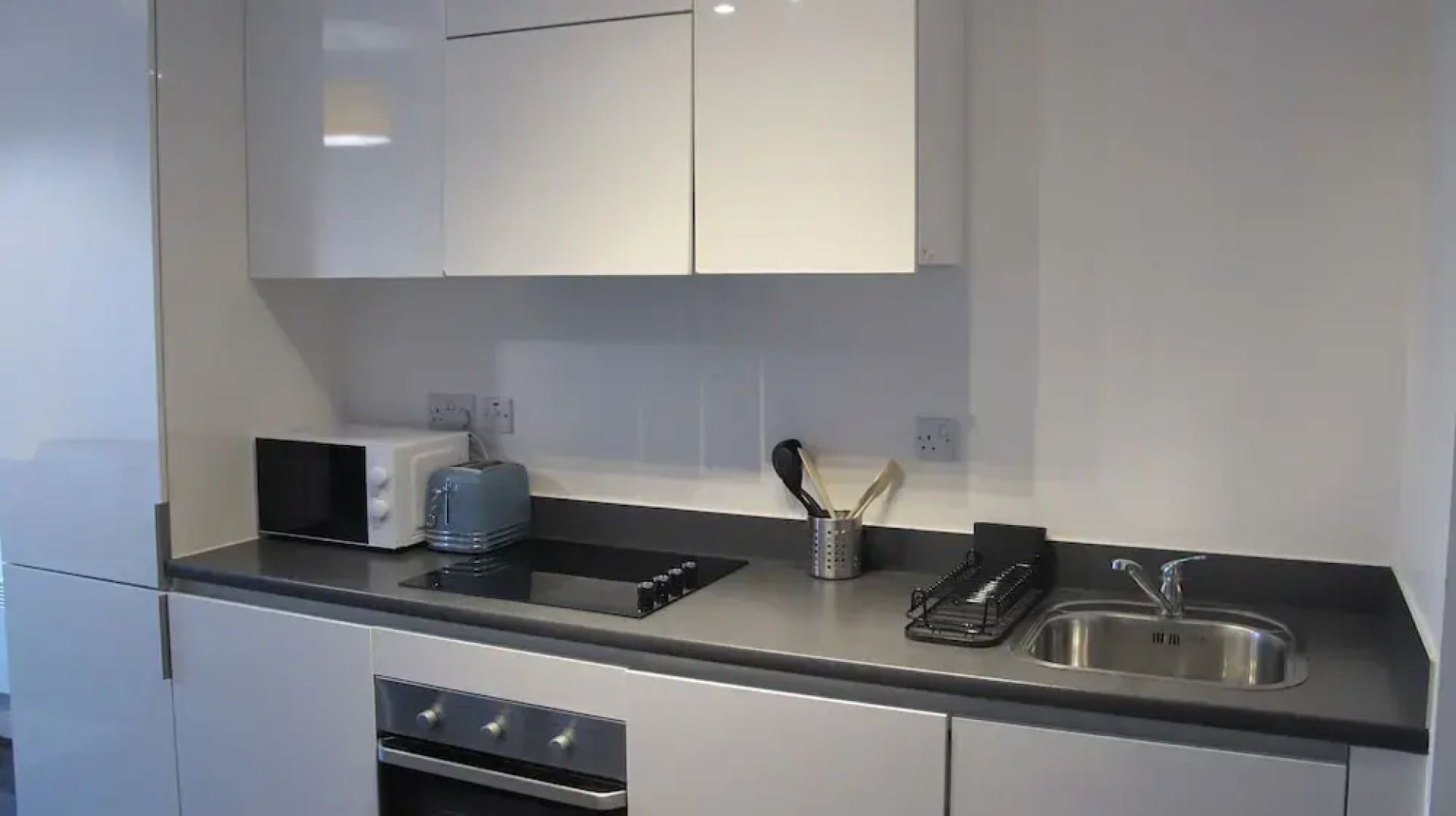 Lovely-cozy Apartment in Brierley Hill