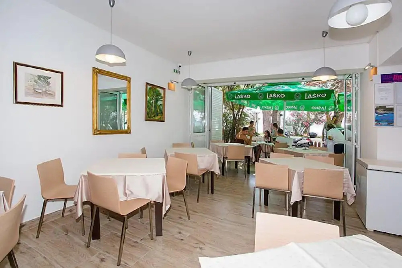 Apartment and Rooms Pansion Duba