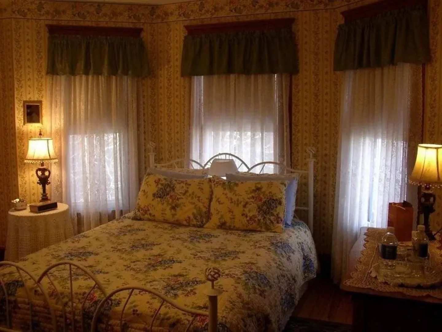 Rose & Thistle Bed & Breakfast