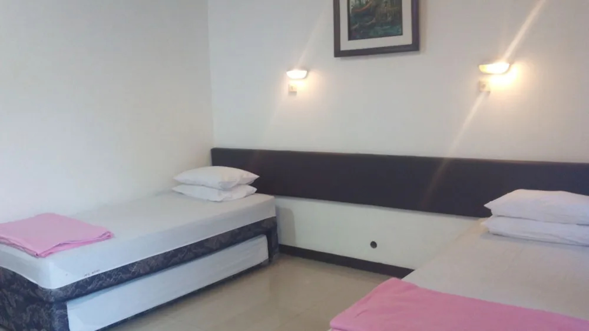 Moro Seneng Hotel and Resort