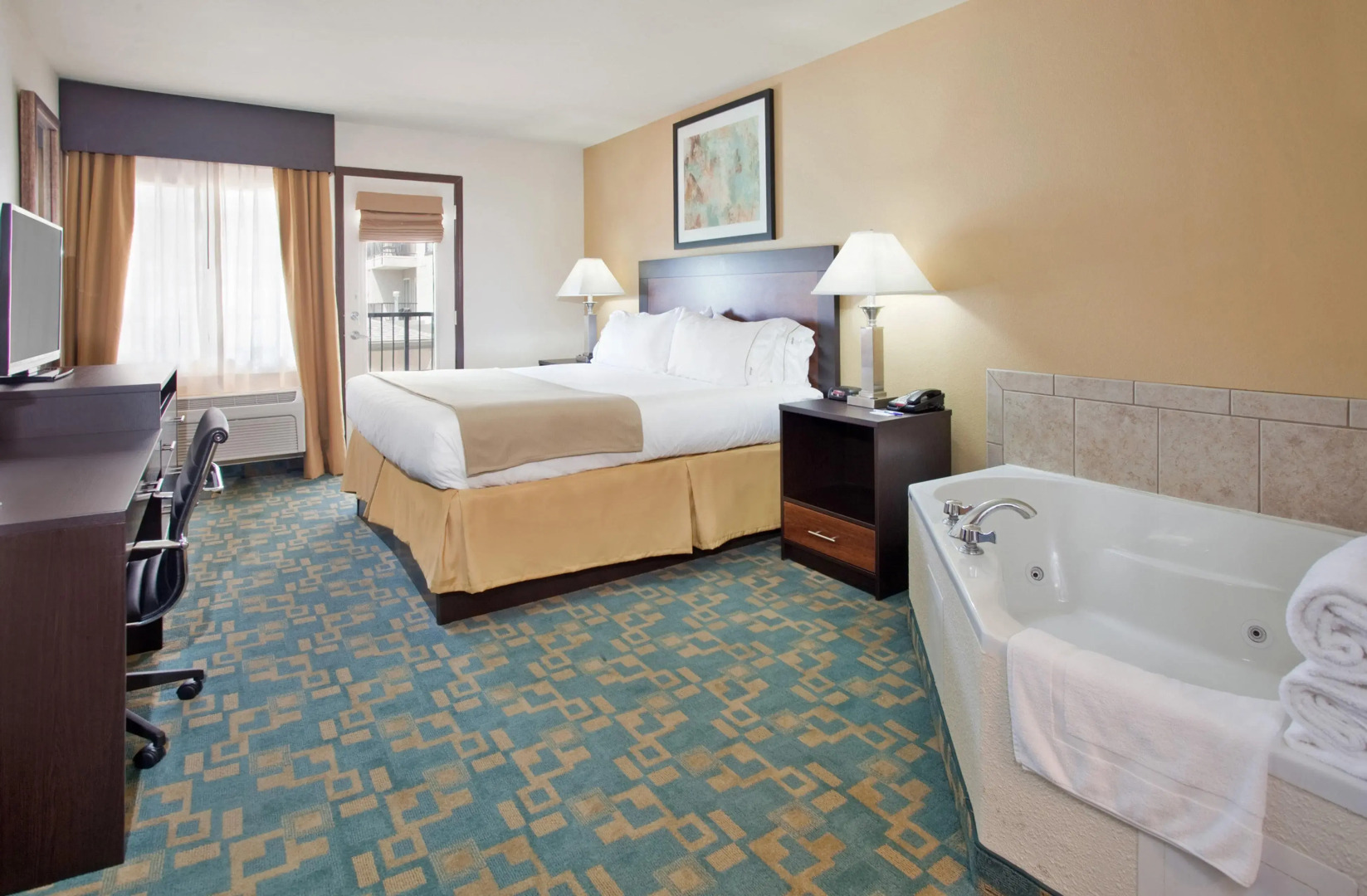 Holiday Inn Express Hotel & Suites Branson 76 Central by IHG
