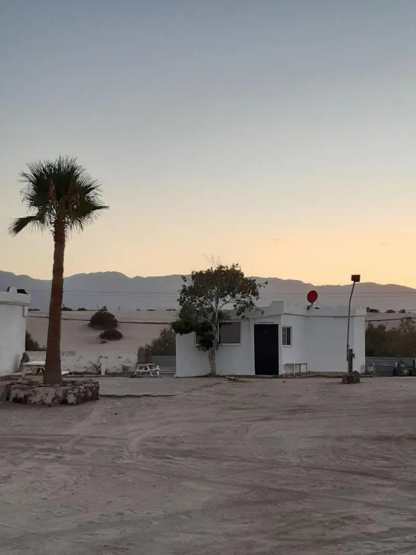 Seaside Hotel & Victor's RV Park