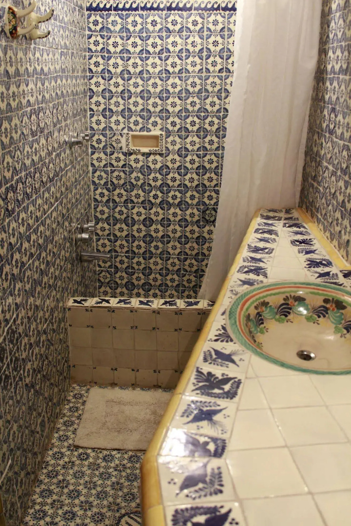 Casa de los Espíritus Alegres By Rotamundos