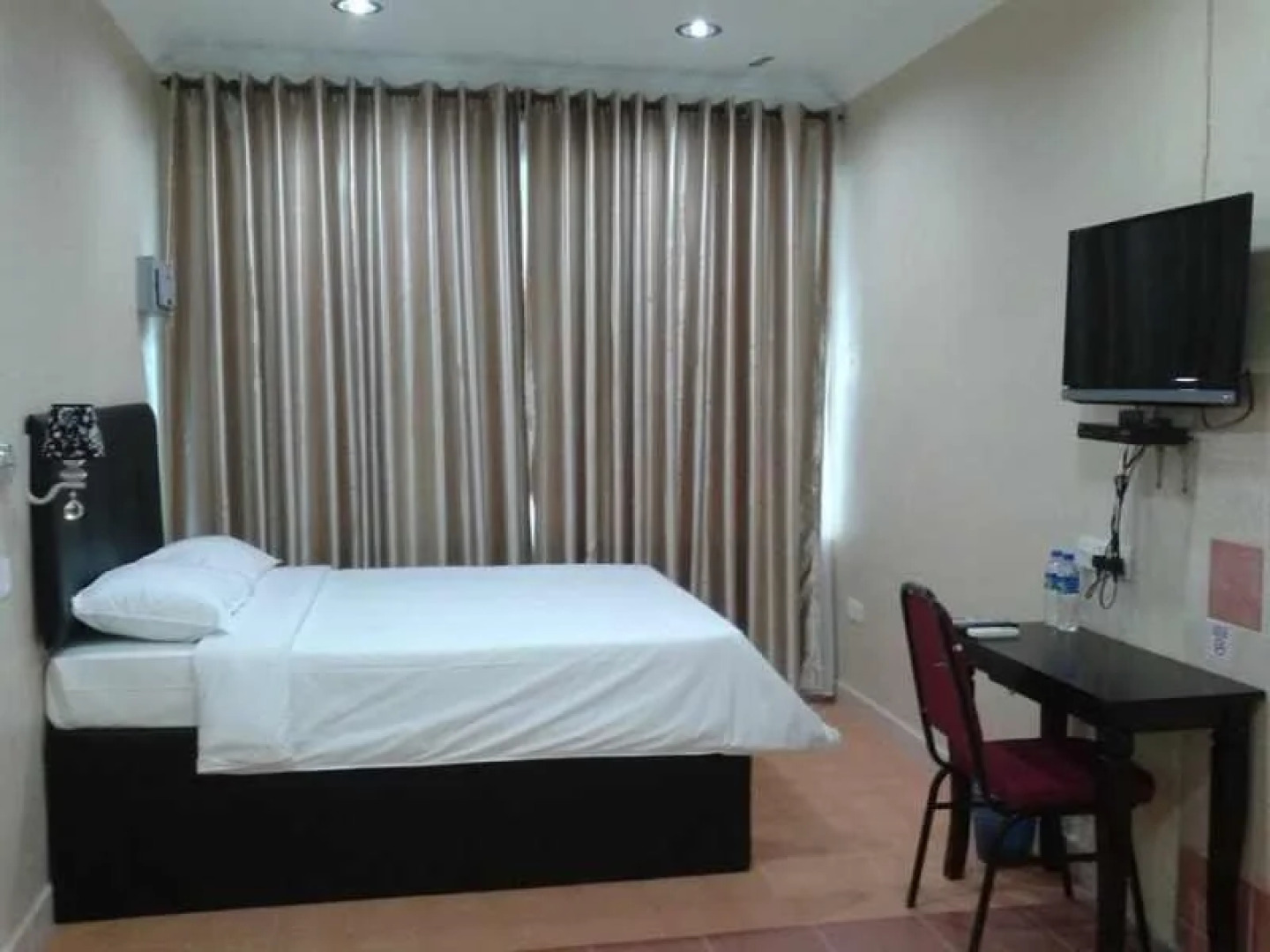 Terinai Lakeview Resort