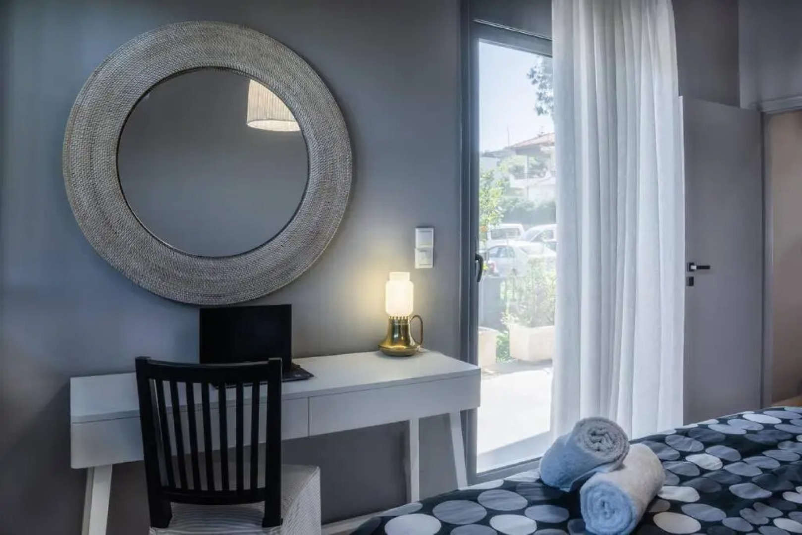 Maya’s residence by the sea w/garden and BBQ