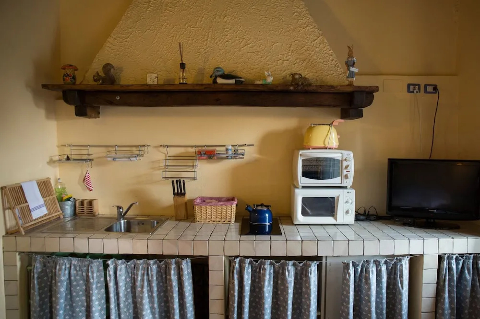 Agriturismo & Scuderia Fano's Farm