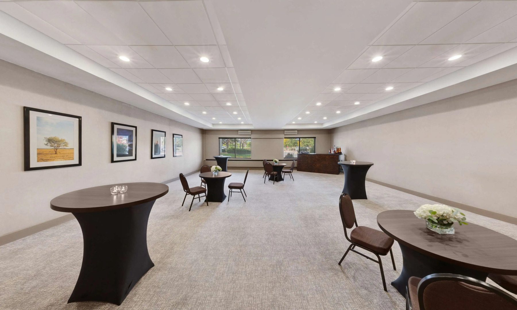 Embassy Suites by Hilton Milwaukee Brookfield