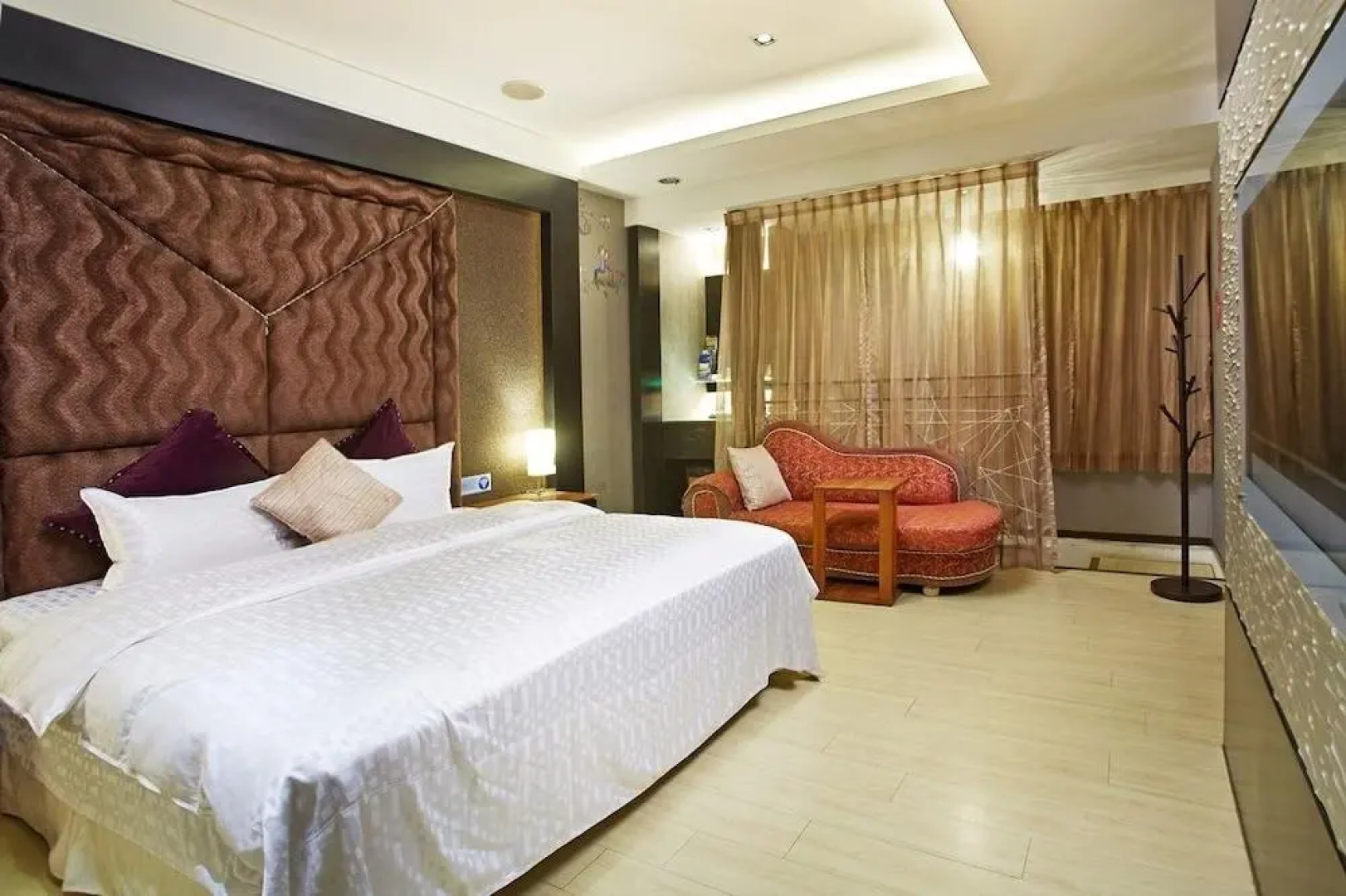 Prague Spring Boutique Motel