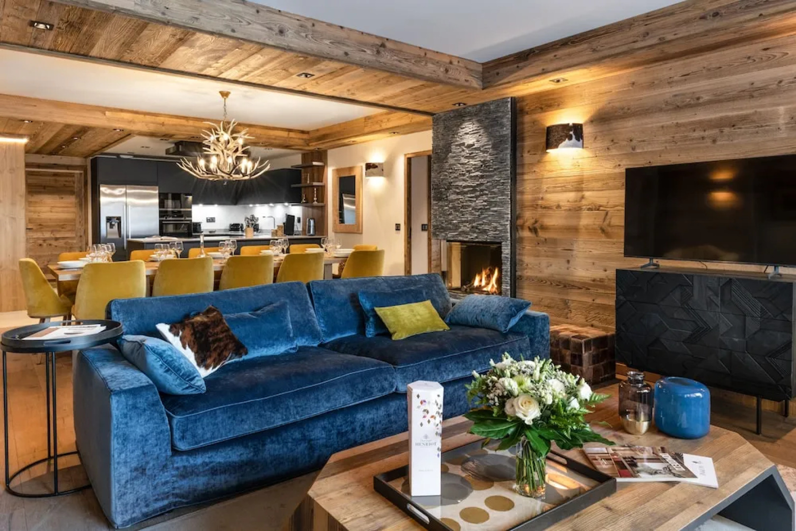 Alaska Lodge by Alpine resorts