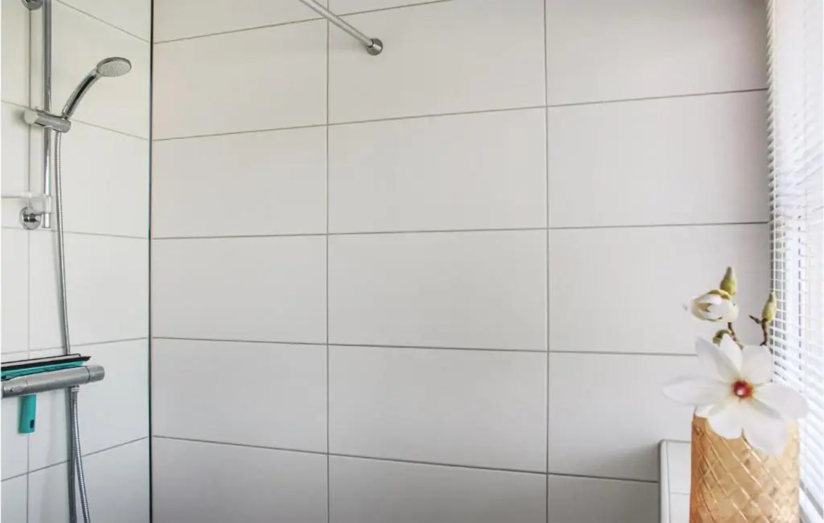 Nice Home in Hoge Hexel With 3 Bedrooms and Wifi