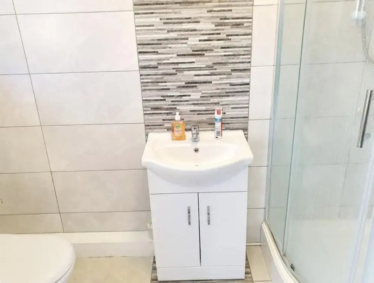 1-bed Suite - Sleeps 3 - Parking - Near Bluewater