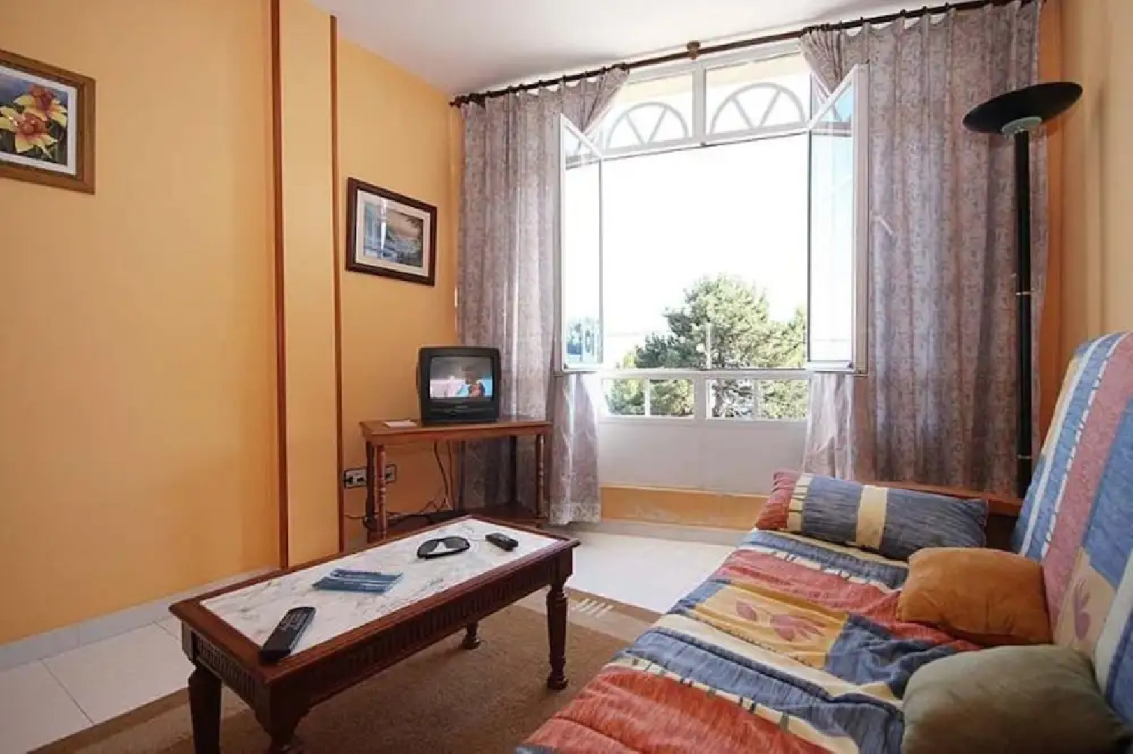 102119 -  Apartment in Muros