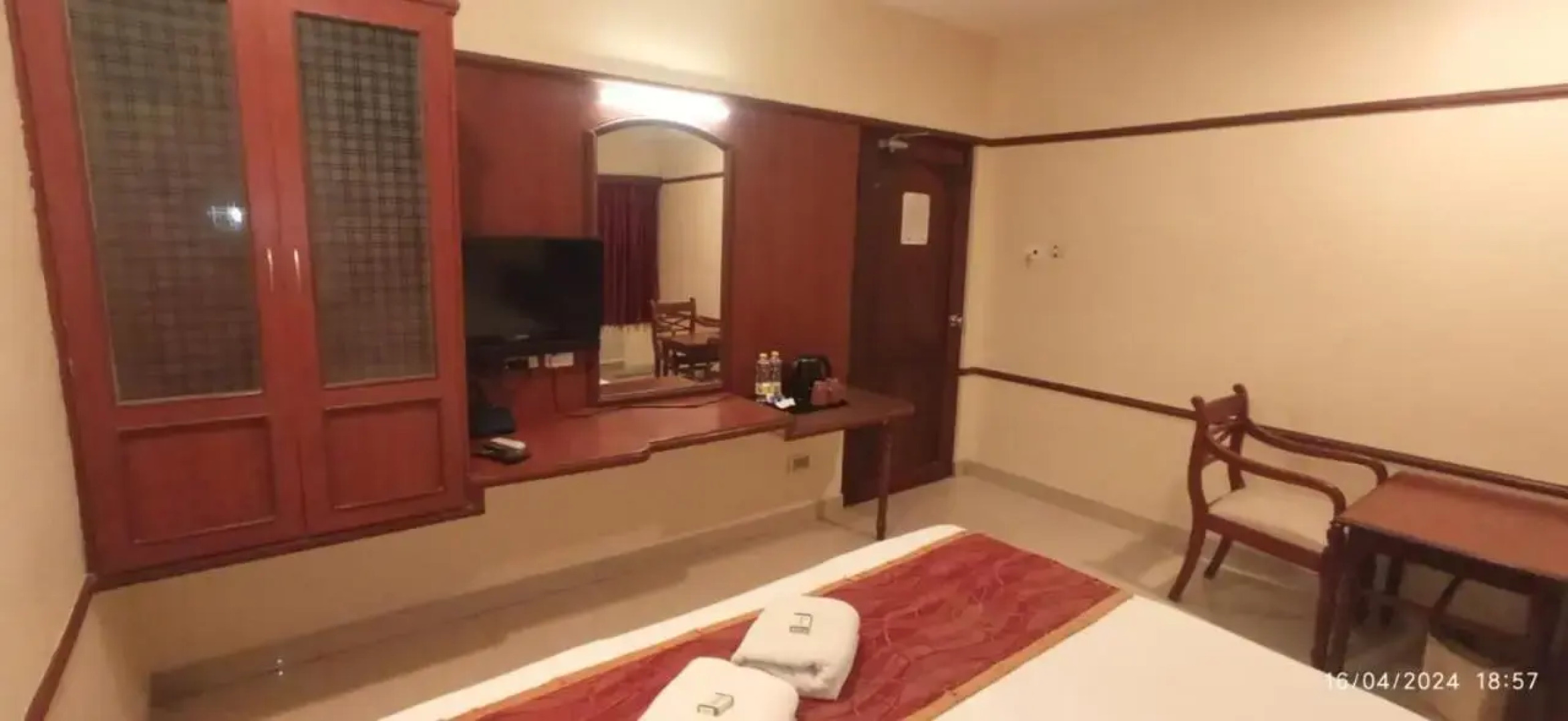 Hotel Aryaas Ressidence