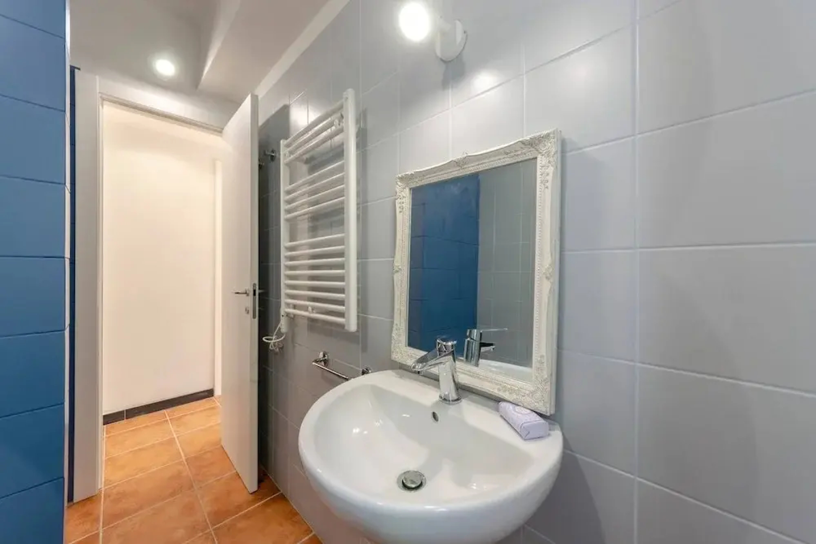 JOIVY Pretty House in Vernazza Yard Apartment