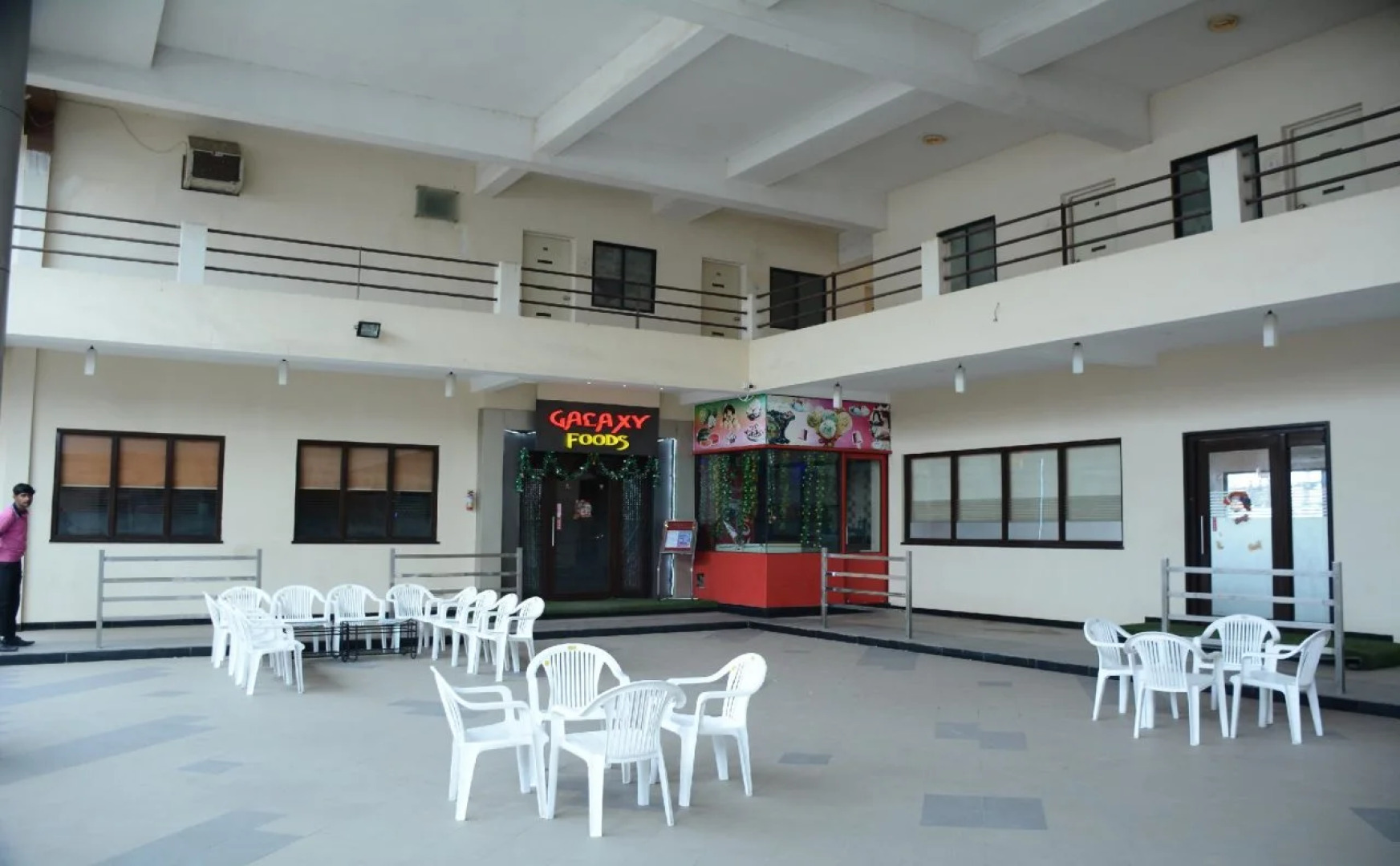 Hotel Galaxy Residency