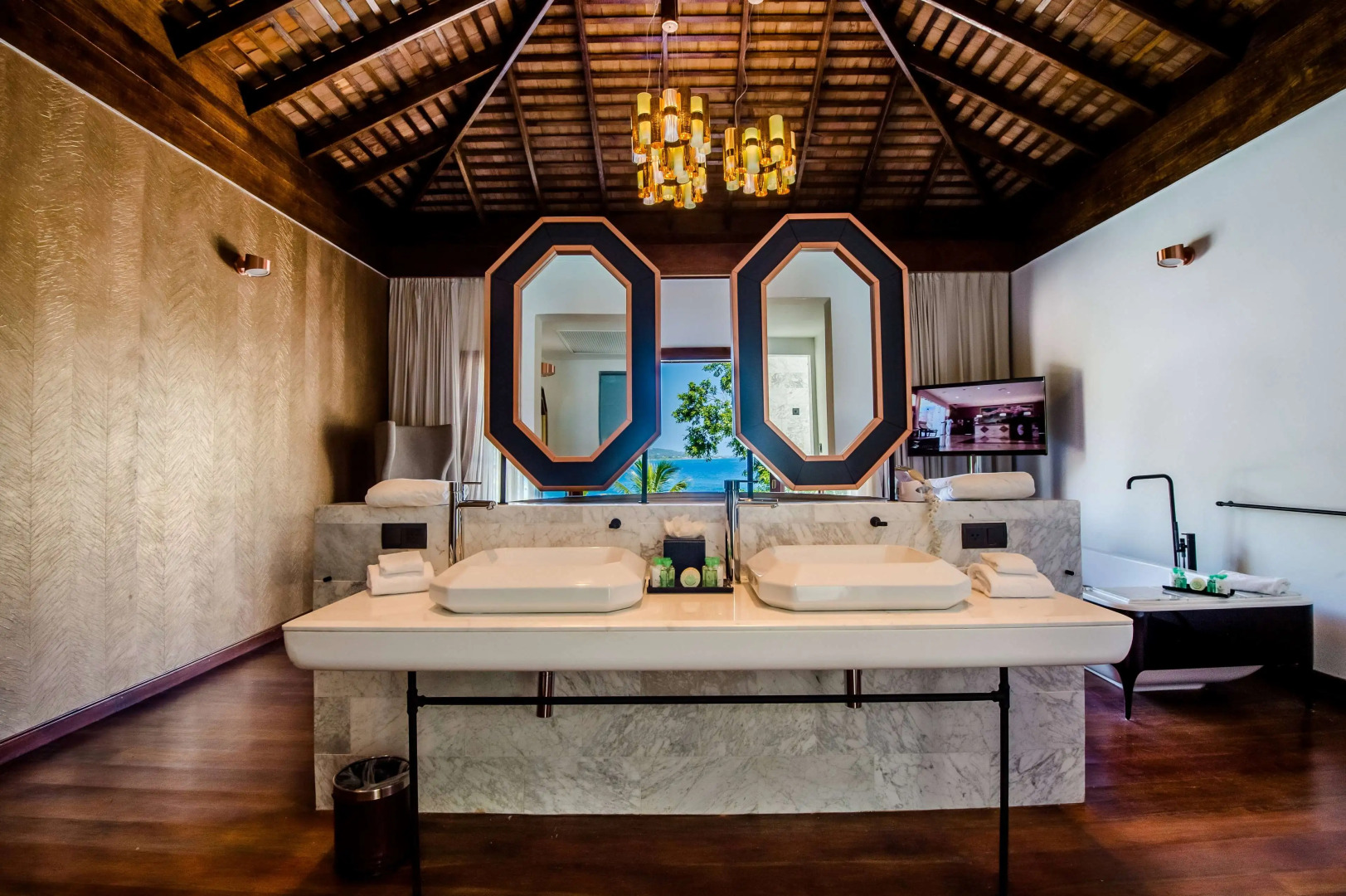 Grand Palladium Lady Hamilton Resort & Spa All Inclusive