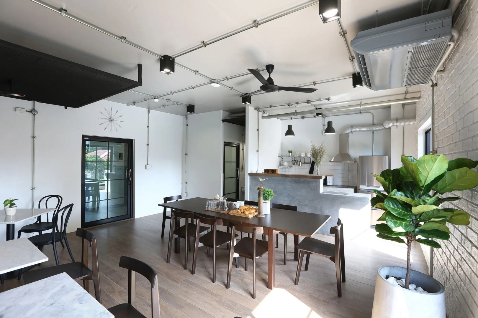 Sukh Serviced Apartment