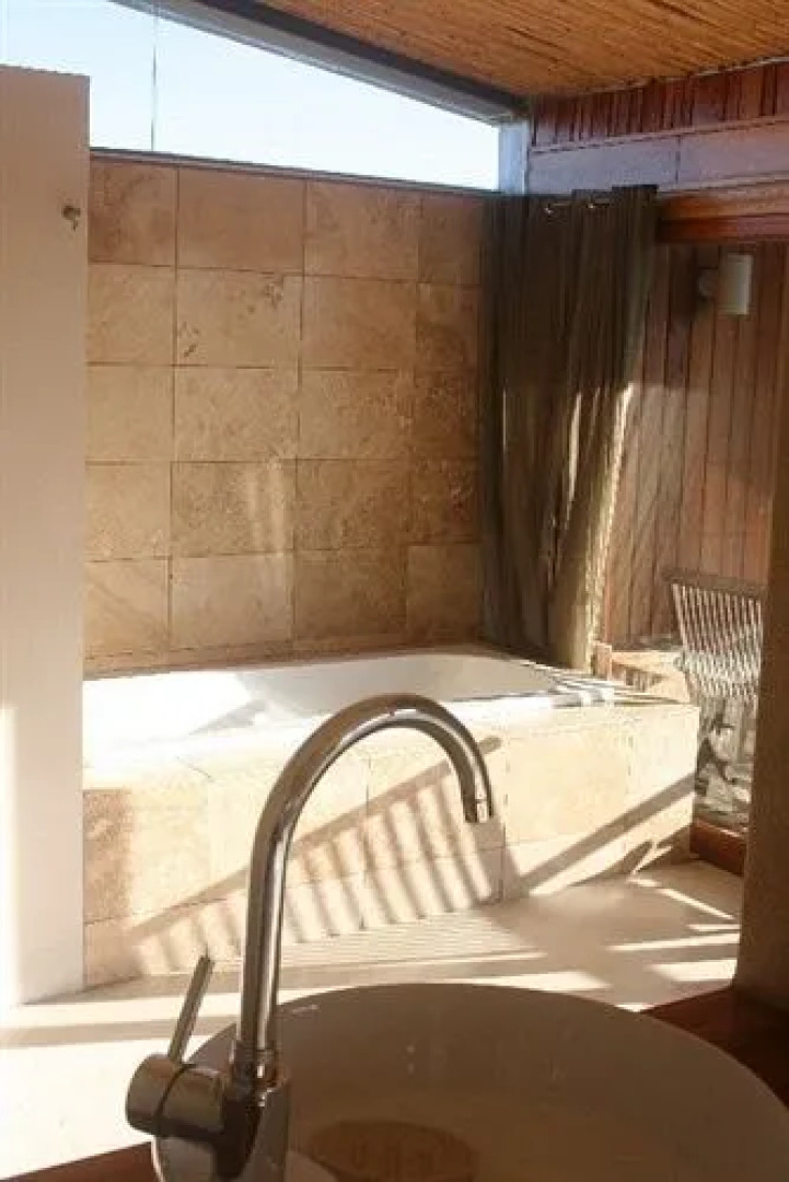 Farm 215 Nature Retreat & Fynbos Reserve