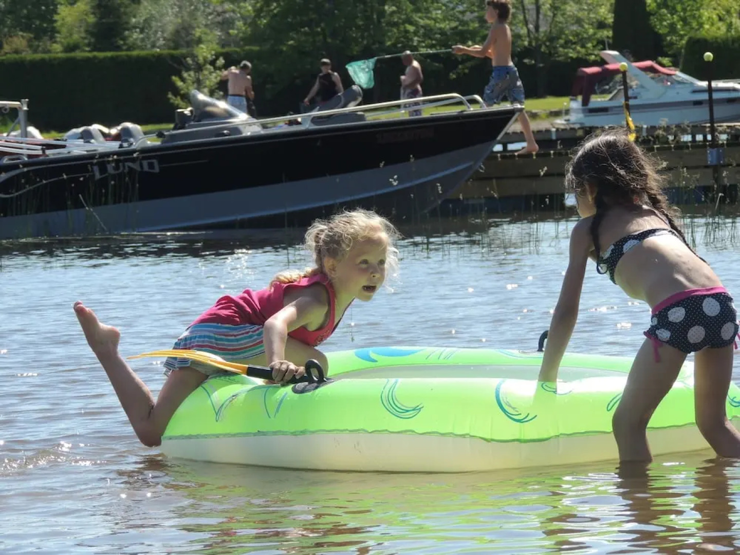 Chalets et Gîte au bord au bord du Lac Kénogami