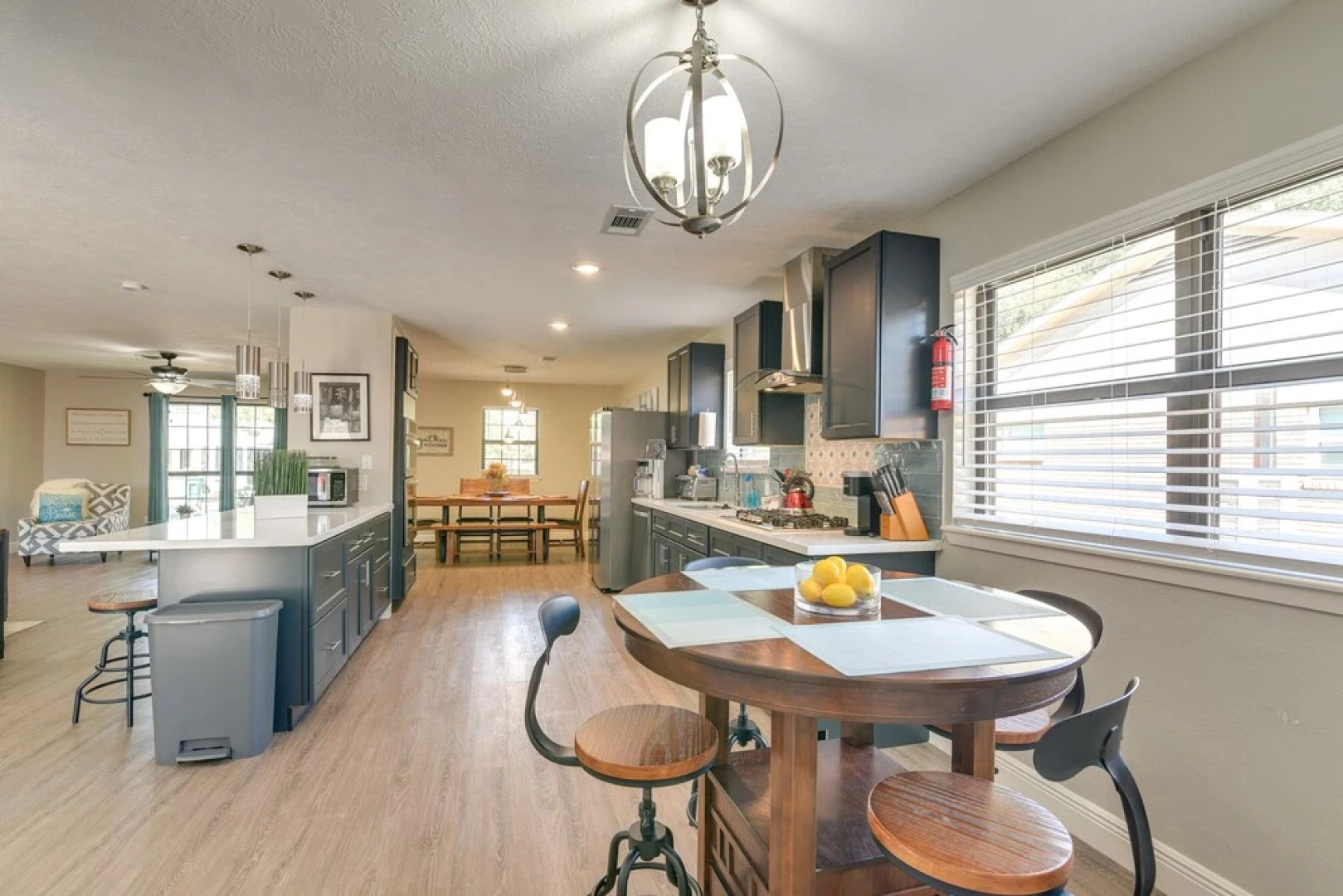 Seabrook Getaway: 5 Mi to Nasa Control Center!