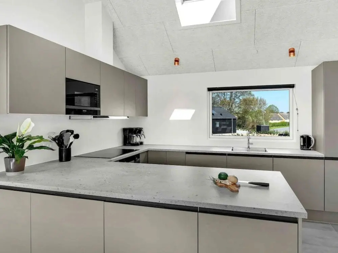 5 Star Holiday Home in Dronningmolle