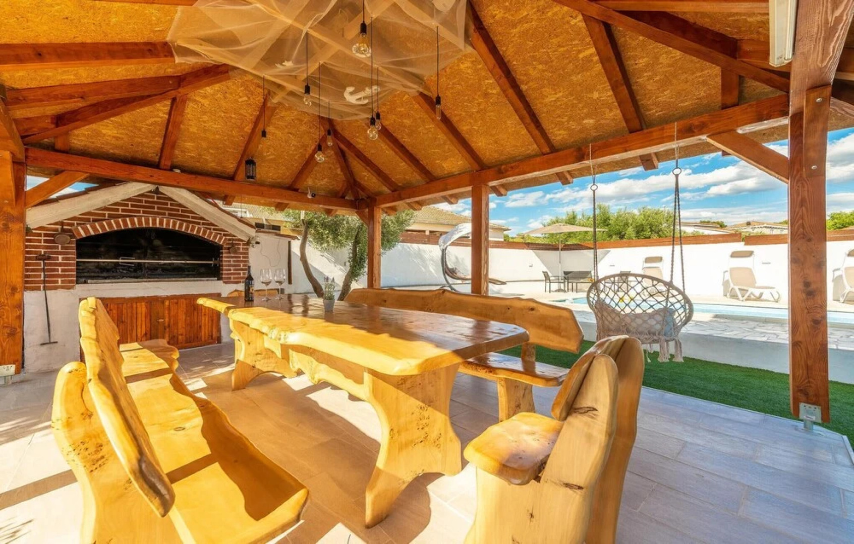 Beautiful Apartment in Vrana With Wifi and 2 Bedrooms