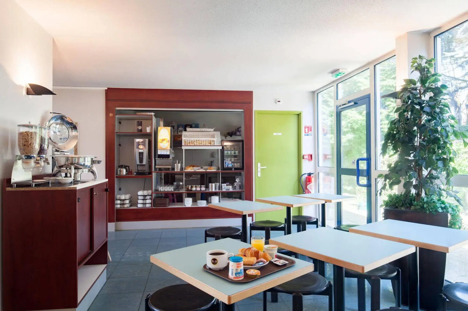 B&B HOTEL Douai Parc des Expos Cuincy