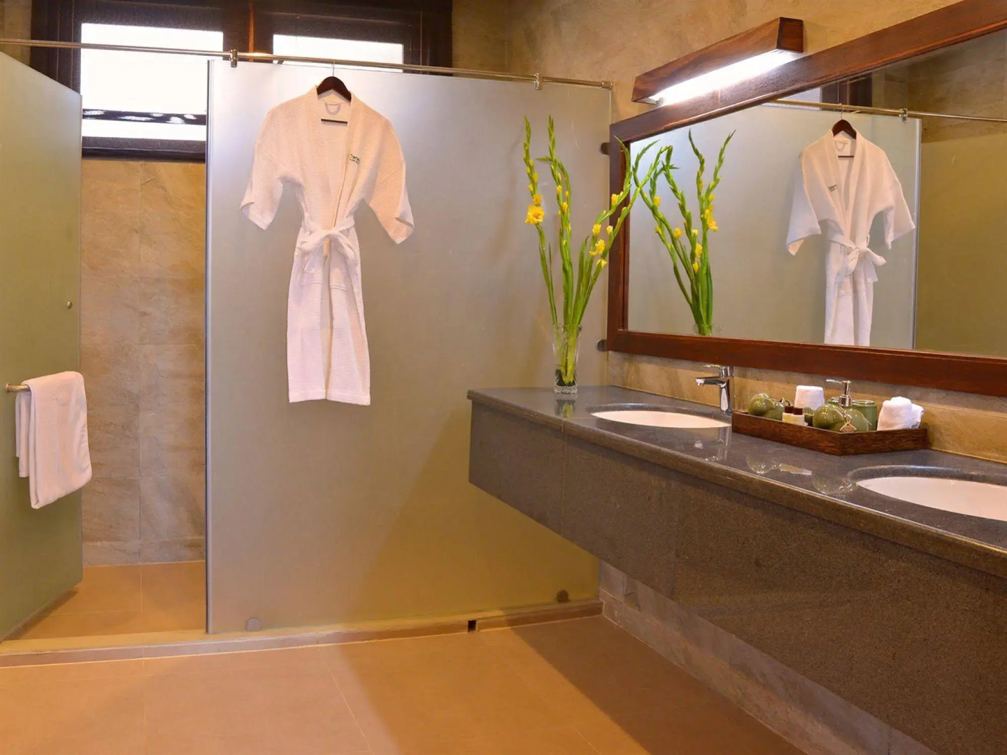 Emerald Palace Hotel