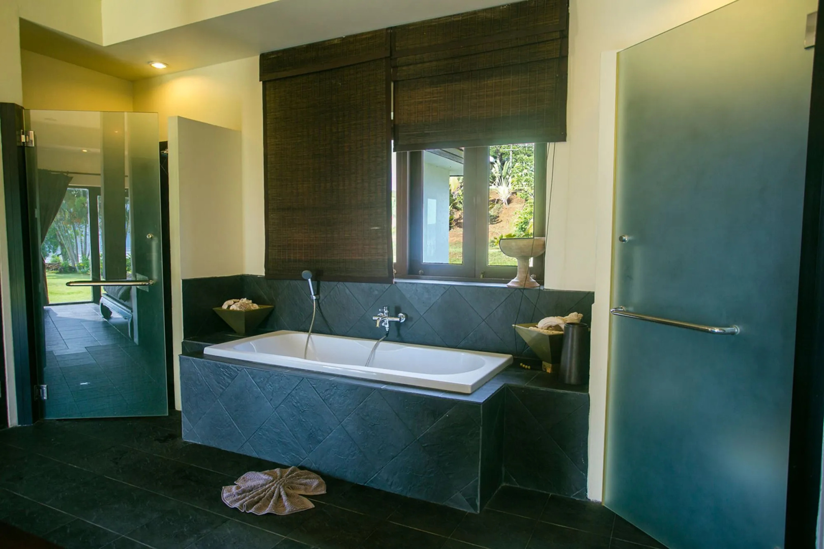 Kaleane Villa Resort