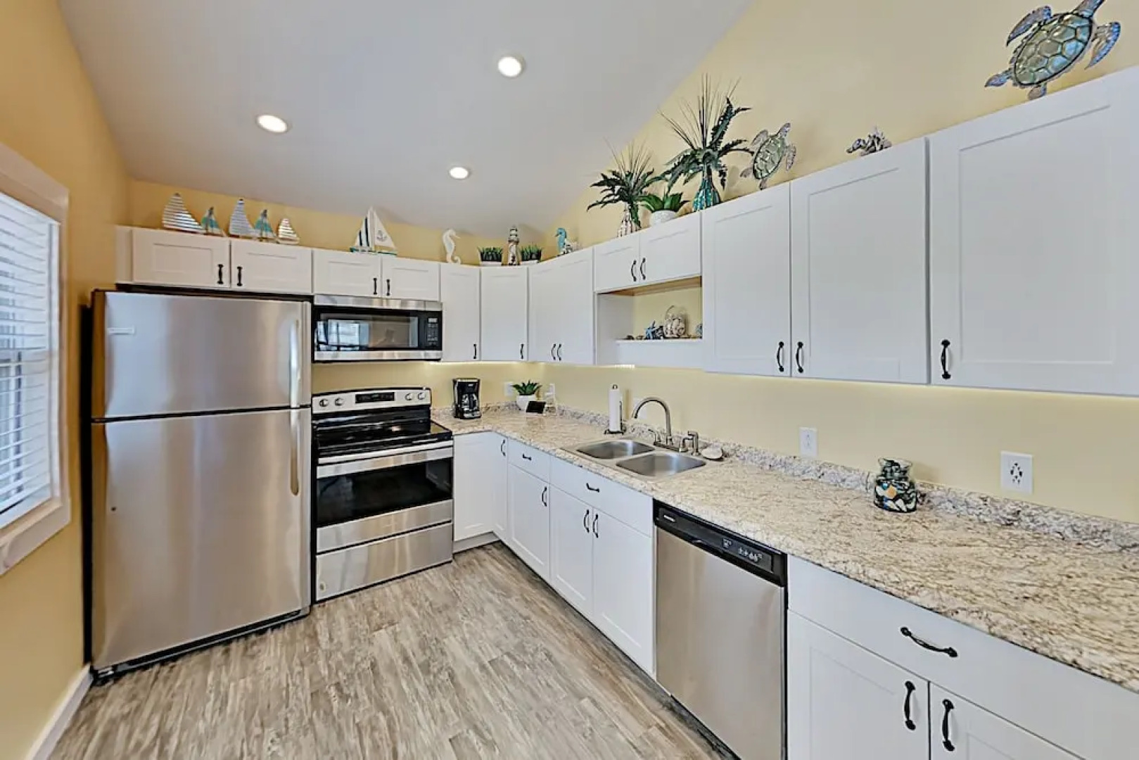 Newly Renovated, Minutes From Ocean City, Assateague Island 4 Bedroom Home