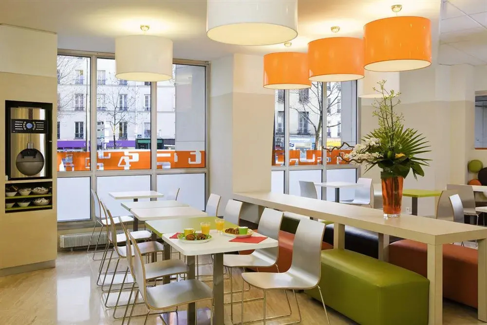 ibis Styles Paris Gare de l'Est Château Landon